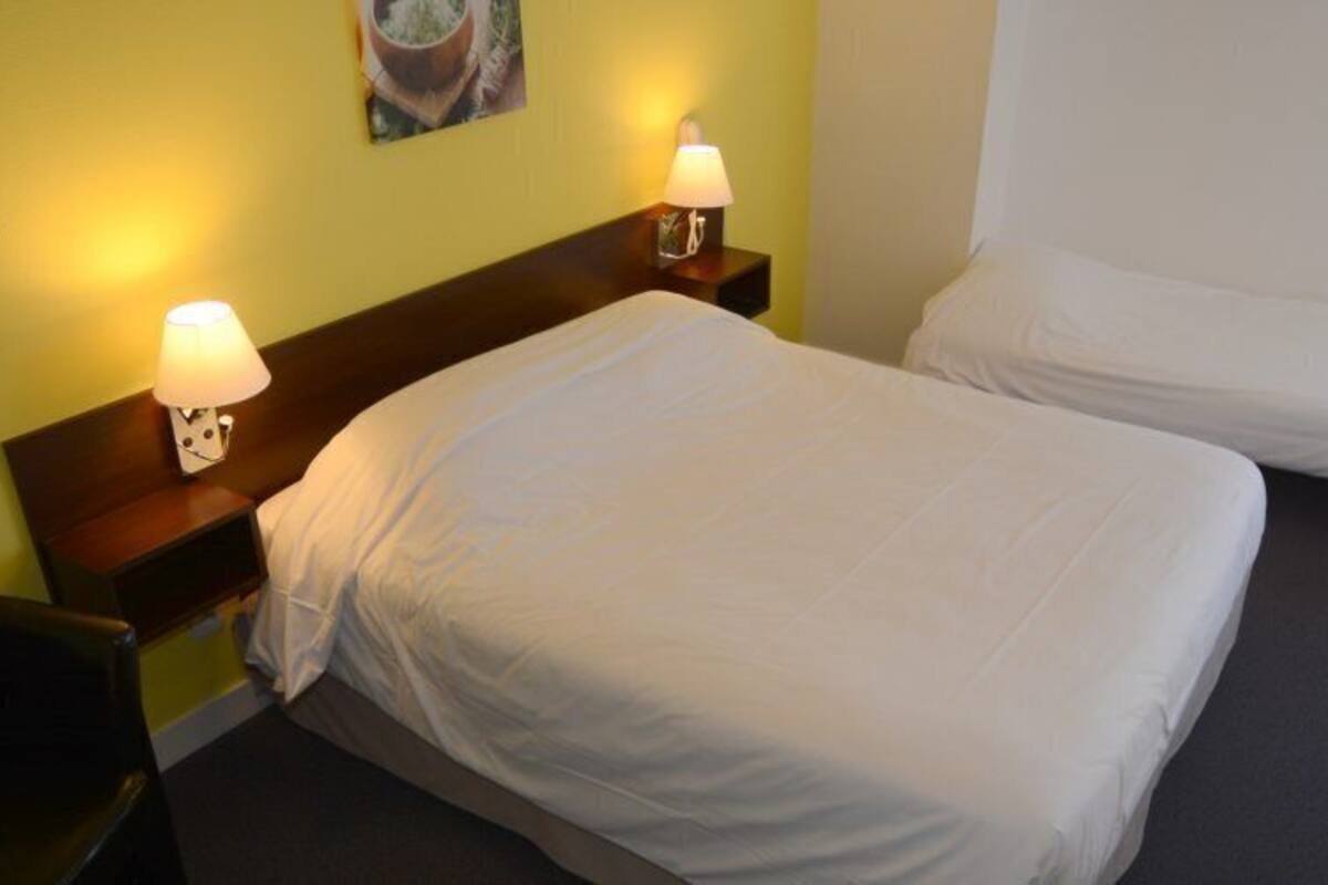 superior double room | 1 bedroom, desk, soundproofing, free wifi