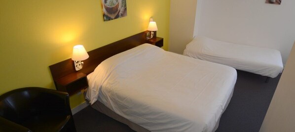 Superior Double Room - Le Lion D'or (Gémozac)