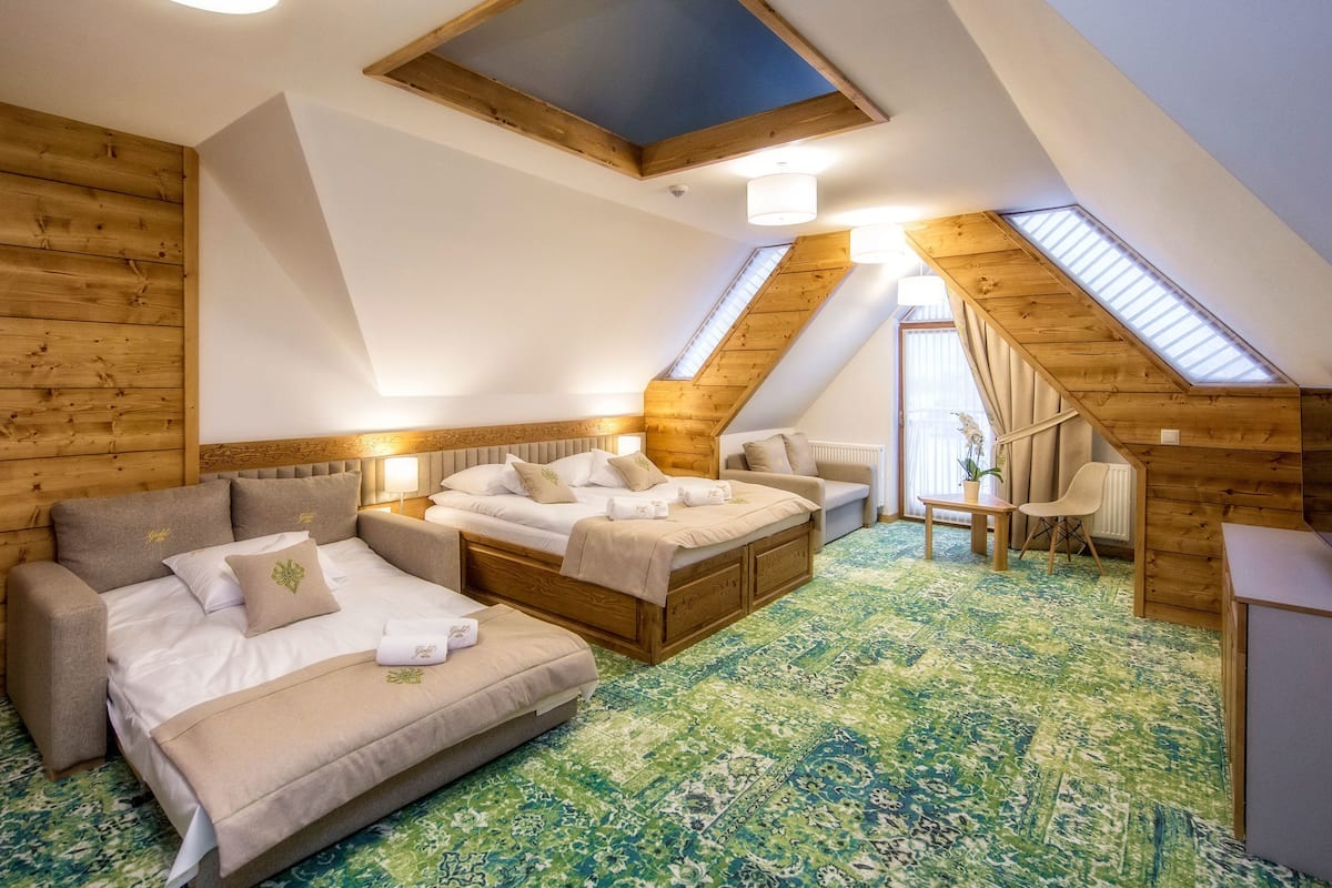 Premium Double Room | 1 bedroom, minibar, in-room safe, desk