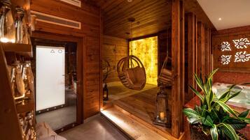 Couples treatment room(s), sauna, hot tub, steam room, body treatments