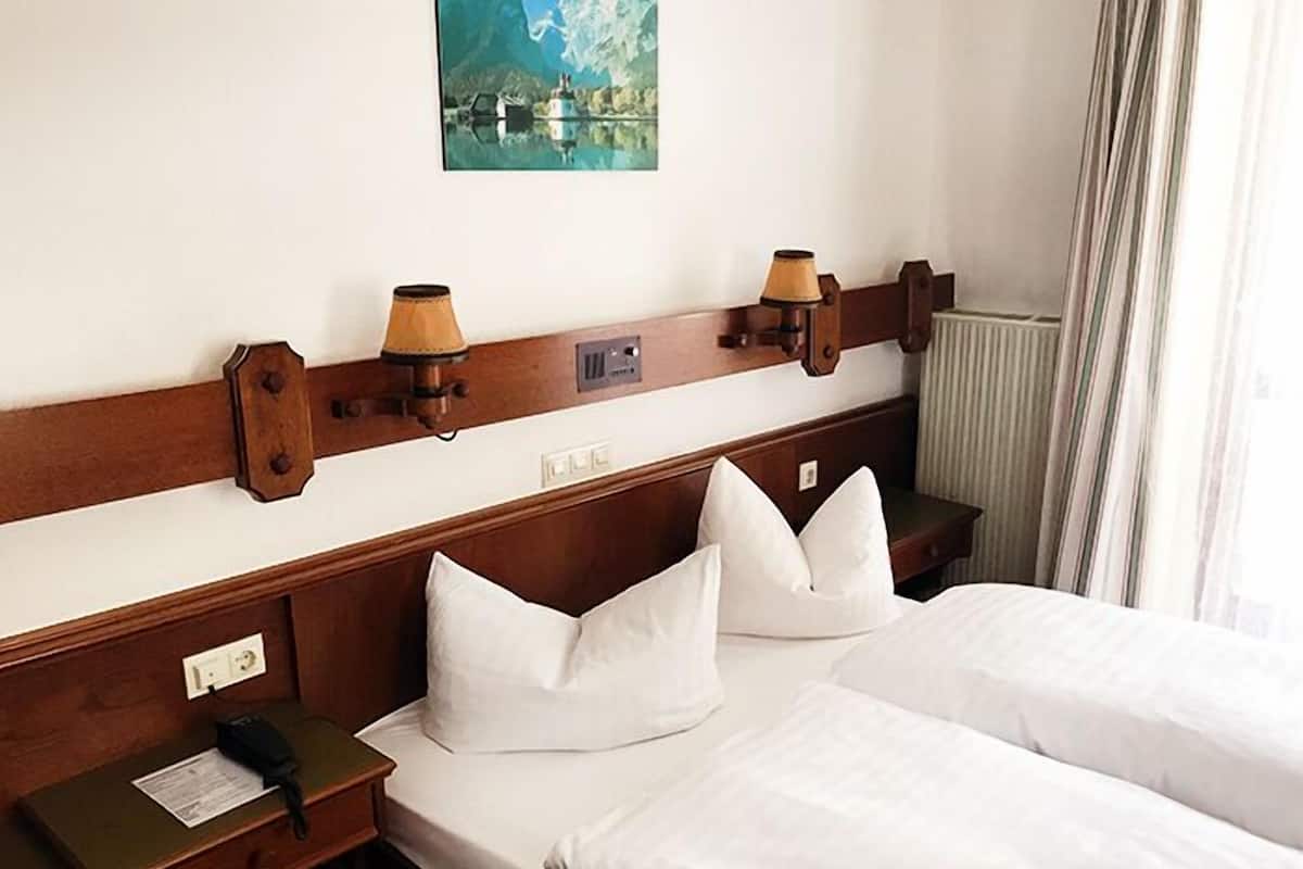 Chambre Standard Double ou avec lits jumeaux | 1 chambre, literie de qualité supérieure, couette en duvet d'oie