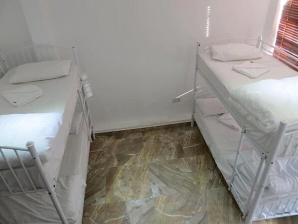 Room - Abercorn House - Hostel (London)