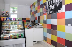 Coffee shop - Abercorn House - Hostel (London)