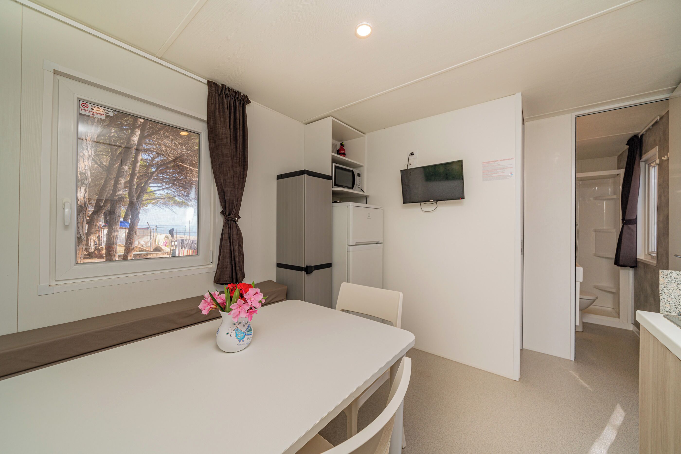 Comfort Mobile Home, Sea View | 2 bedrooms, blackout curtains, free cots/infant beds, free WiFi