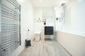 Appartement Deluxe, salle de bains privée | Salle de bain