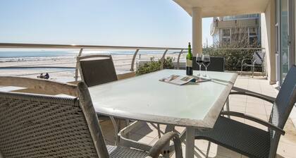 Lagoon Beach 136 by CTHA