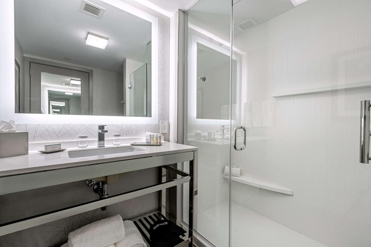 Shower kamar mandi