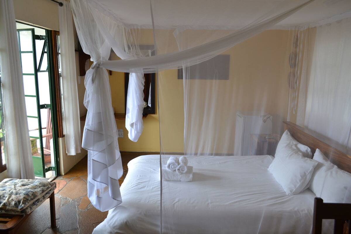 Double Room | Premium bedding, minibar, in-room safe, desk