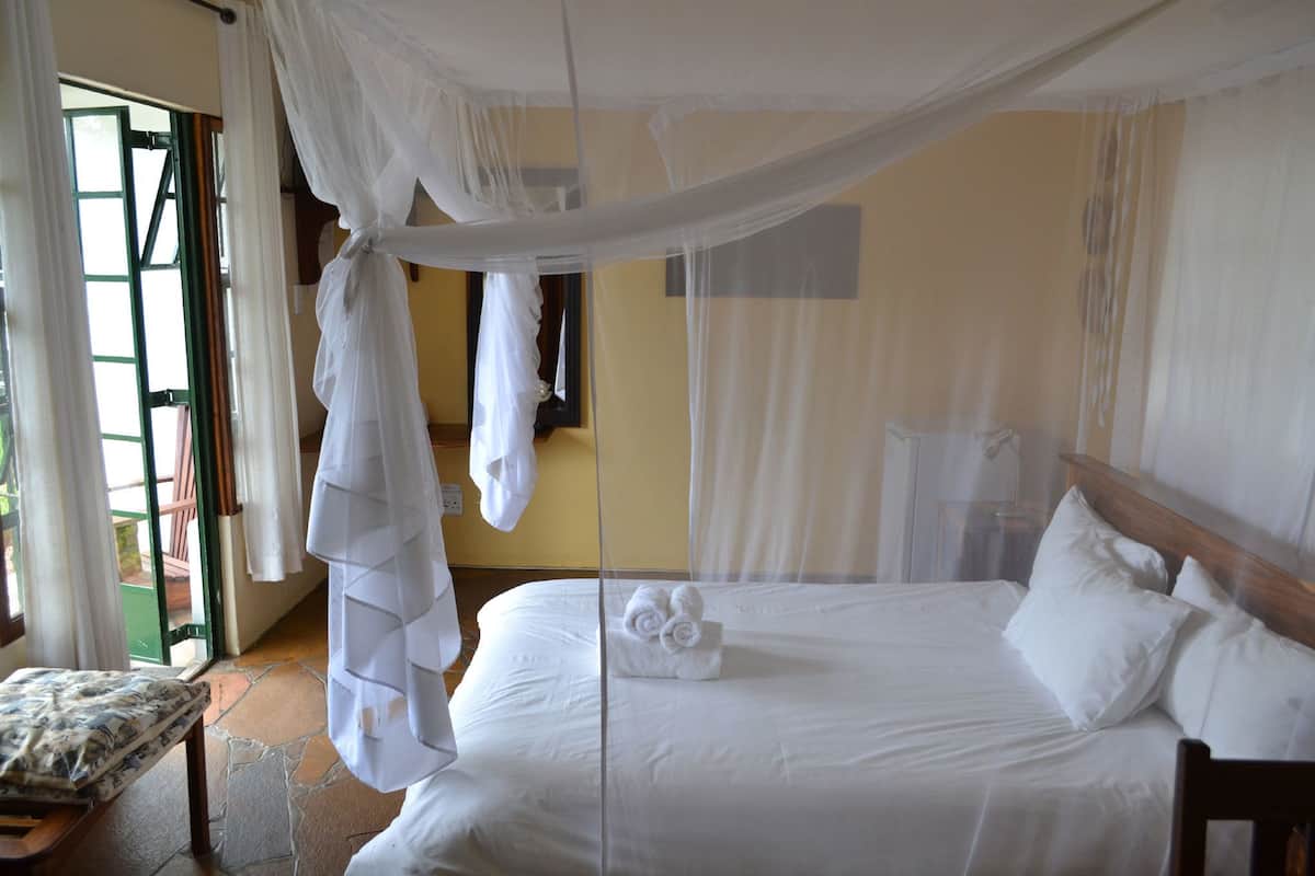Habitación doble | Ropa de cama de alta calidad y minibar