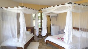 Interior detail - Tambuti Lodge (Rundu)