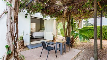 Basic Studio | Terrace/patio