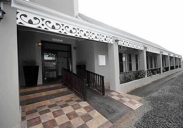 Entrée de l’hébergement