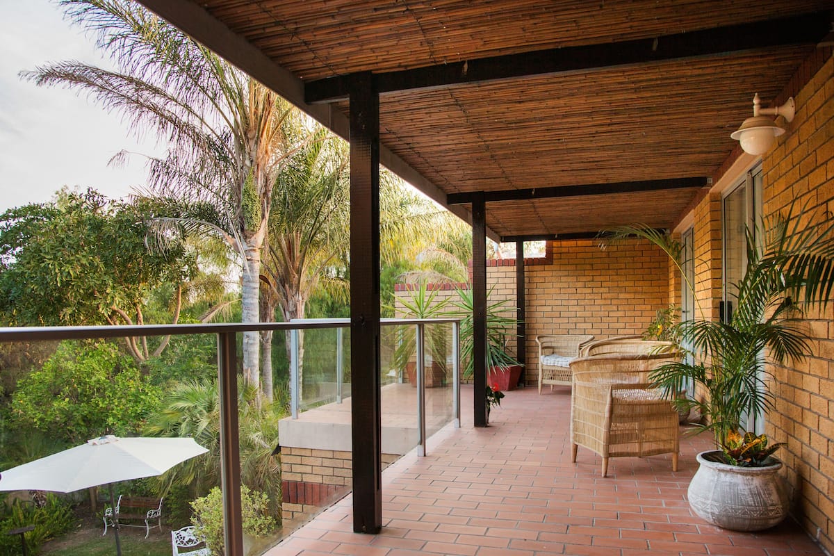Family Apartment, 2 Bedrooms, Balcony | 2 bedrooms, individually furnished, free WiFi, bed sheets
