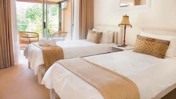 Family Apartment, 2 Bedrooms, Balcony | 2 bedrooms, individually furnished, free WiFi, bed sheets