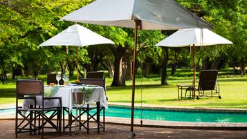 Outdoor pool, pool loungers