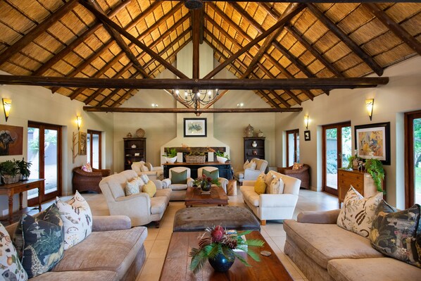 Lounge - Falaza Game Lodge (Hluhluwe)