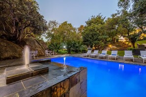 Outdoor pool, sun loungers