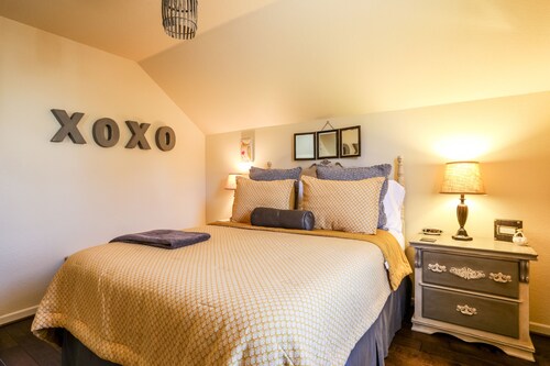 Annie's Loft