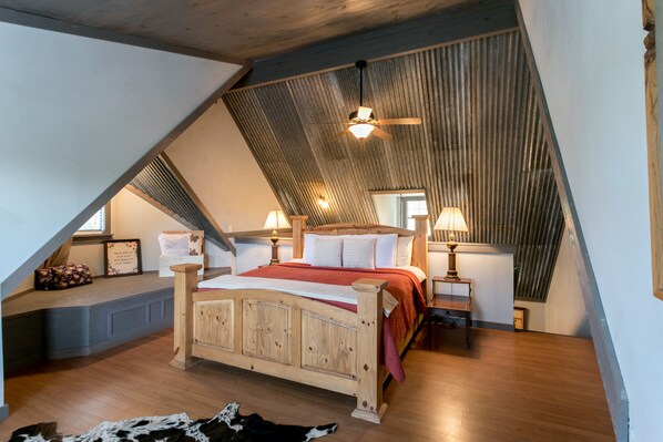 1 غرفة نوم وبديكورات فريدة لكل غرفة وطراز فريد لكل وحدة