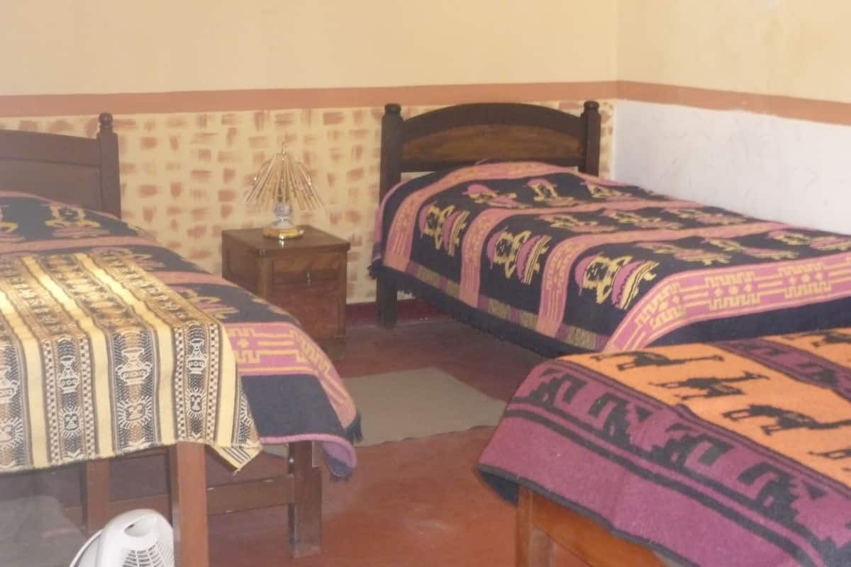 Kamar Quadruple | Meja kerja, kedap suara, dan setrika/meja setrika