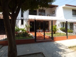 Fachada da propriedade