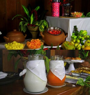 Buffet déjeuner gratuit tous les jours