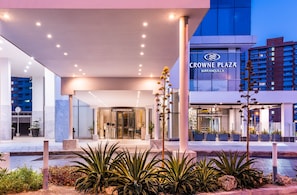 Exterior - Crowne Plaza Barranquilla by IHG (Barranquilla)
