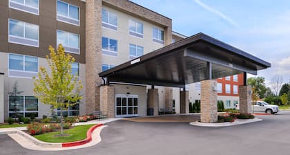 Holiday Inn Express & Suites Siloam Springs by IHG