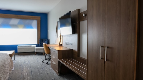 Holiday Inn Express & Suites Siloam Springs by IHG