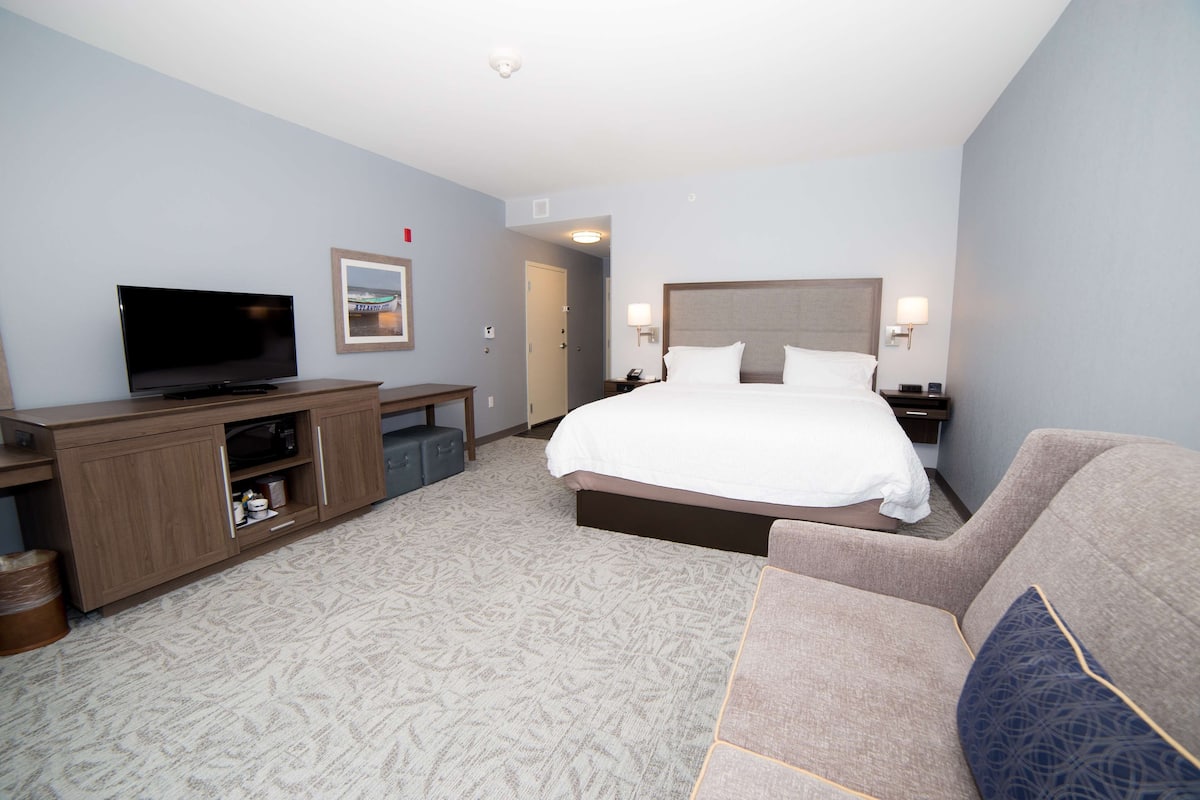 Luxe beddengoed, een kluis op de kamer, gratis kabelinternet, beddengoed