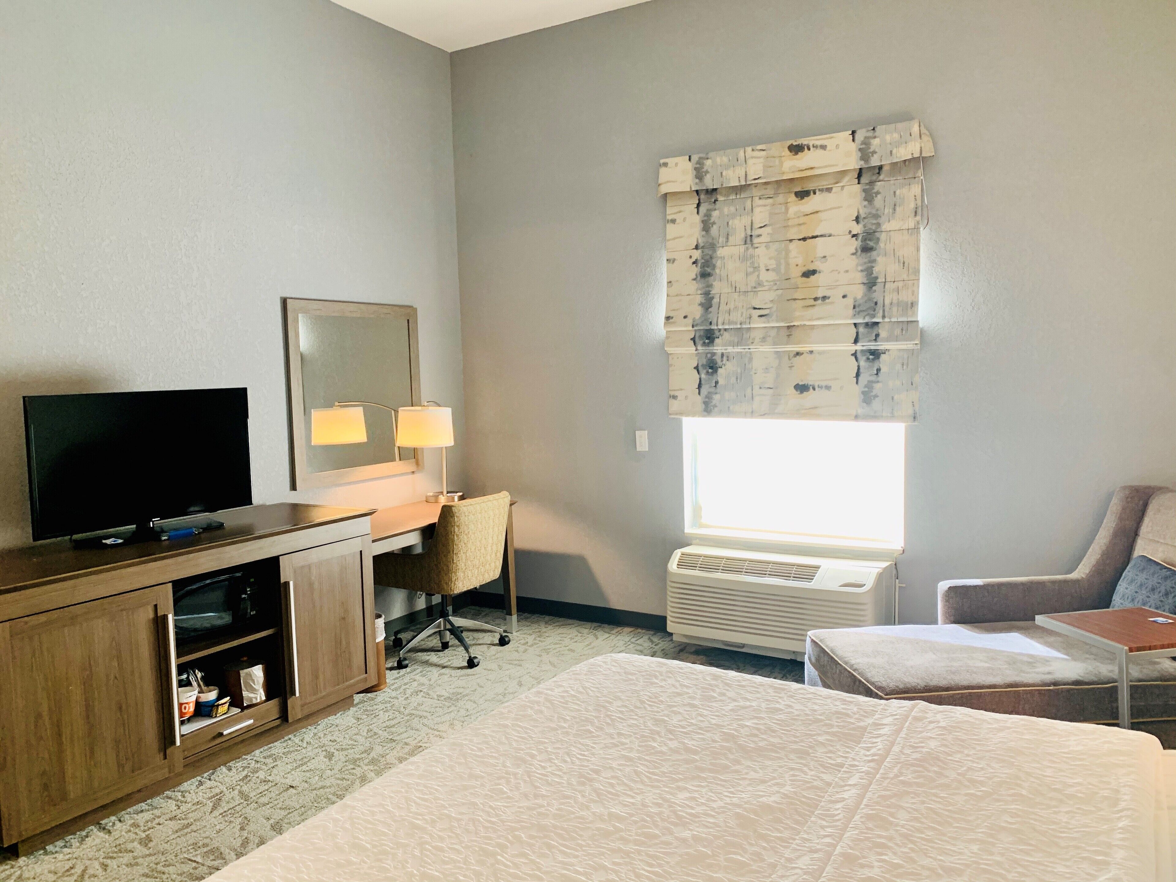 room, 1 king bed, accessible (mobility & hearing, roll-in shower) | premium bedding, in-room safe, free wired internet, bed sheets