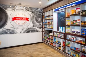 Snack bar - Hampton Inn Atlantic City/Absecon (Absecon)