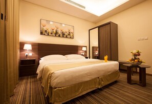 1 Schlafzimmer, Zimmersafe, Schreibtisch, Verdunkelungsvorhänge