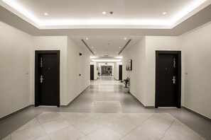 Hallway - Grand Lily Hotel Suites (Al-Hofuf)