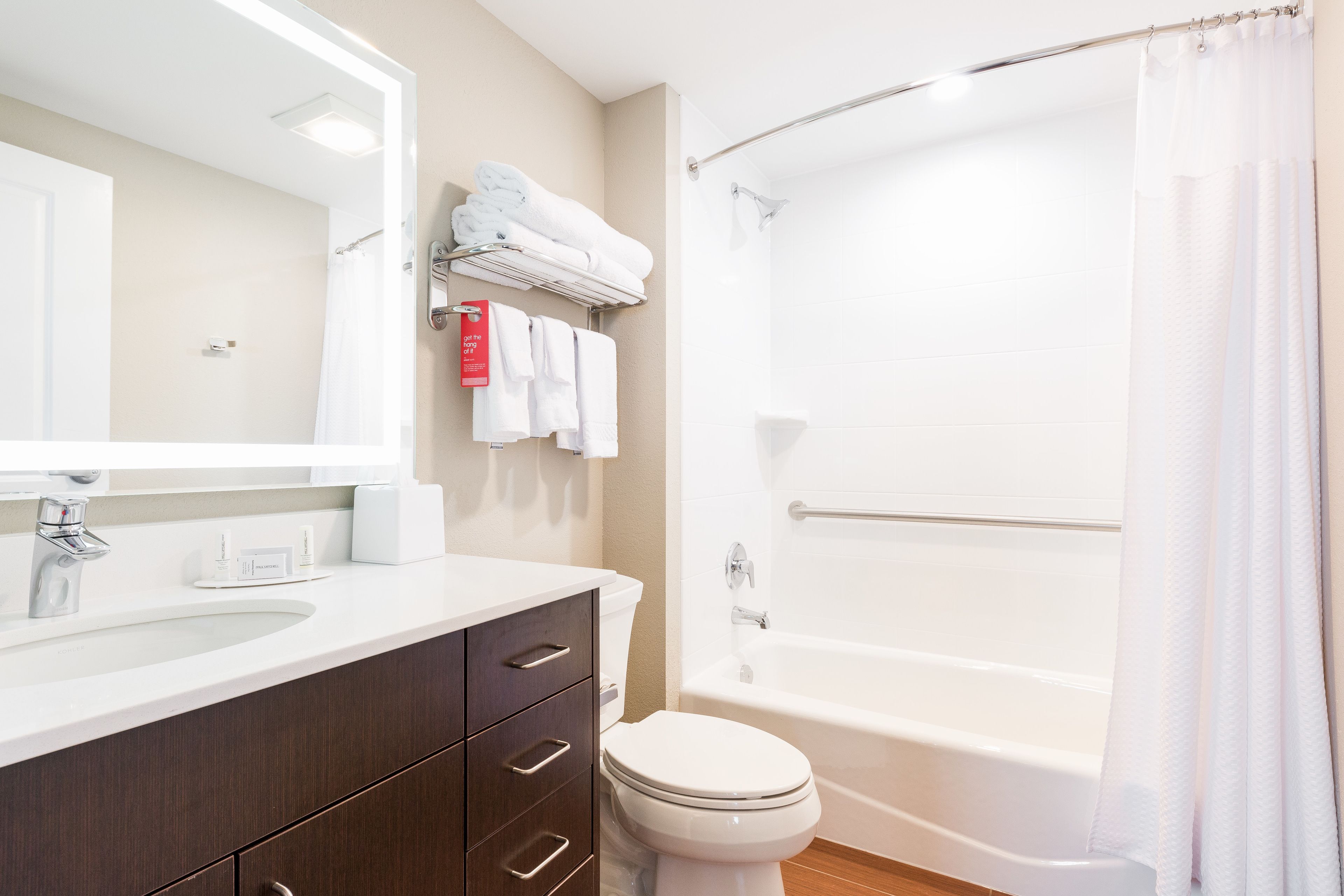 suite, 1 bedroom, non smoking | bathroom | shower, hair dryer, towels