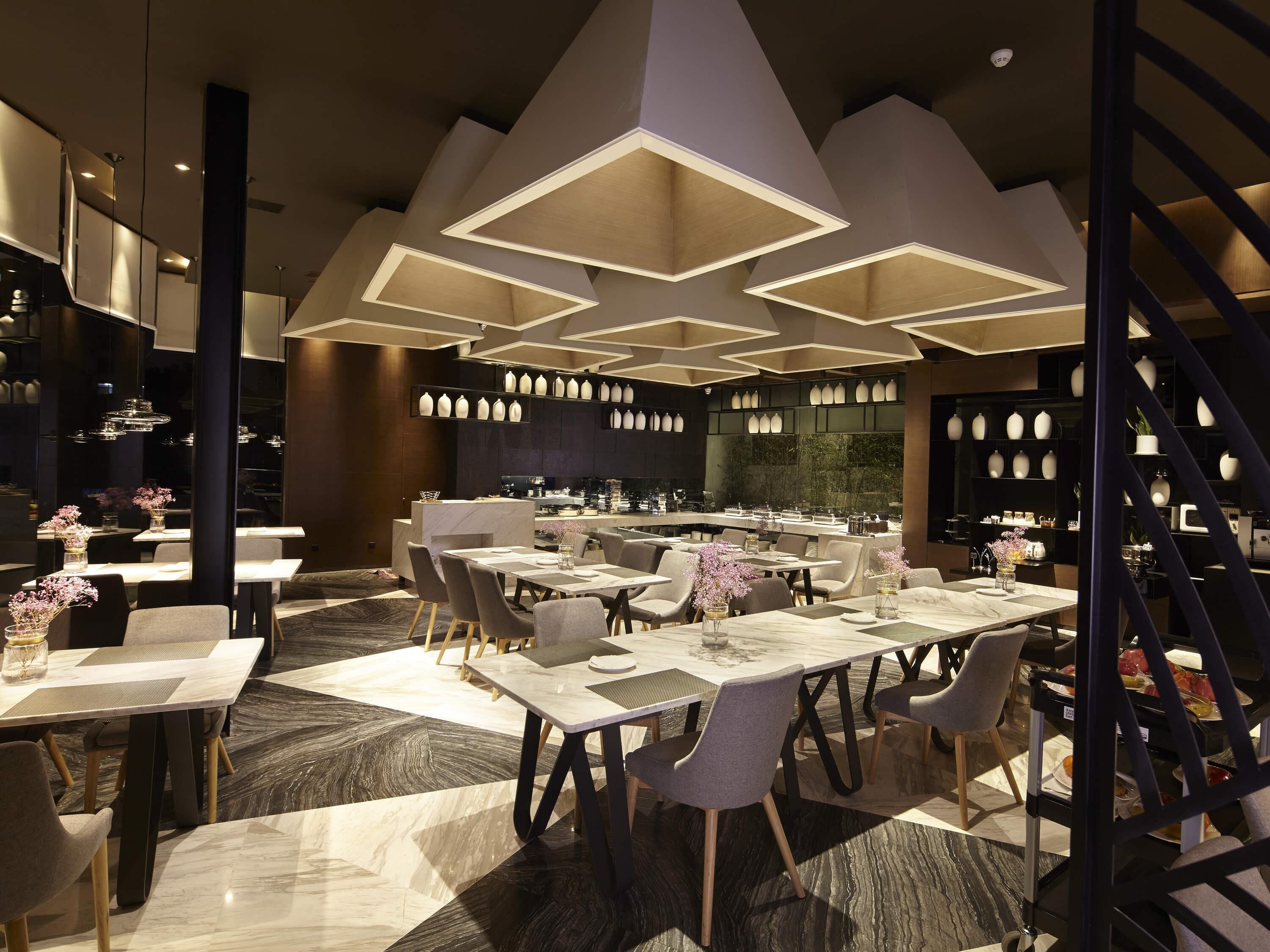 Breakfast and dinner served, Regional cuisine