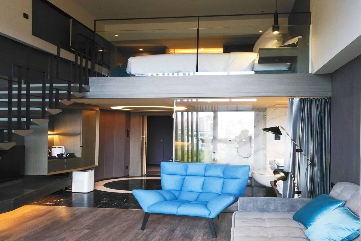 Suite ejecutiva, 1 cama de matrimonio grande | 1 dormitorio, escritorio, cunas (de pago) y wifi gratis