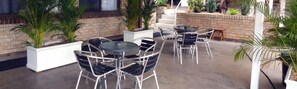 Terrace/patio - Goomeri Motel (Goomeri)