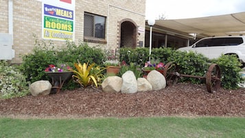 Fachada de la propiedad