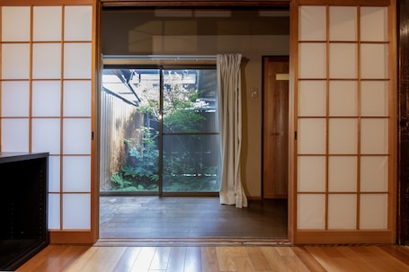 Aki House | Garden view. Shiki Homes AKI