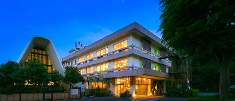 Front of property - evening/night