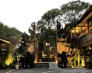 Fachada da propriedade