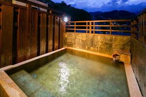 Baño termal público