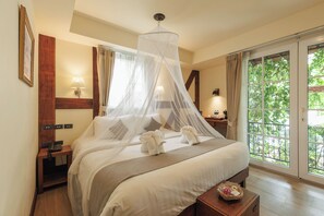 Minibar, in-room safe, free WiFi, bed sheets - Le Charcoa Hotel (Chiang Mai)