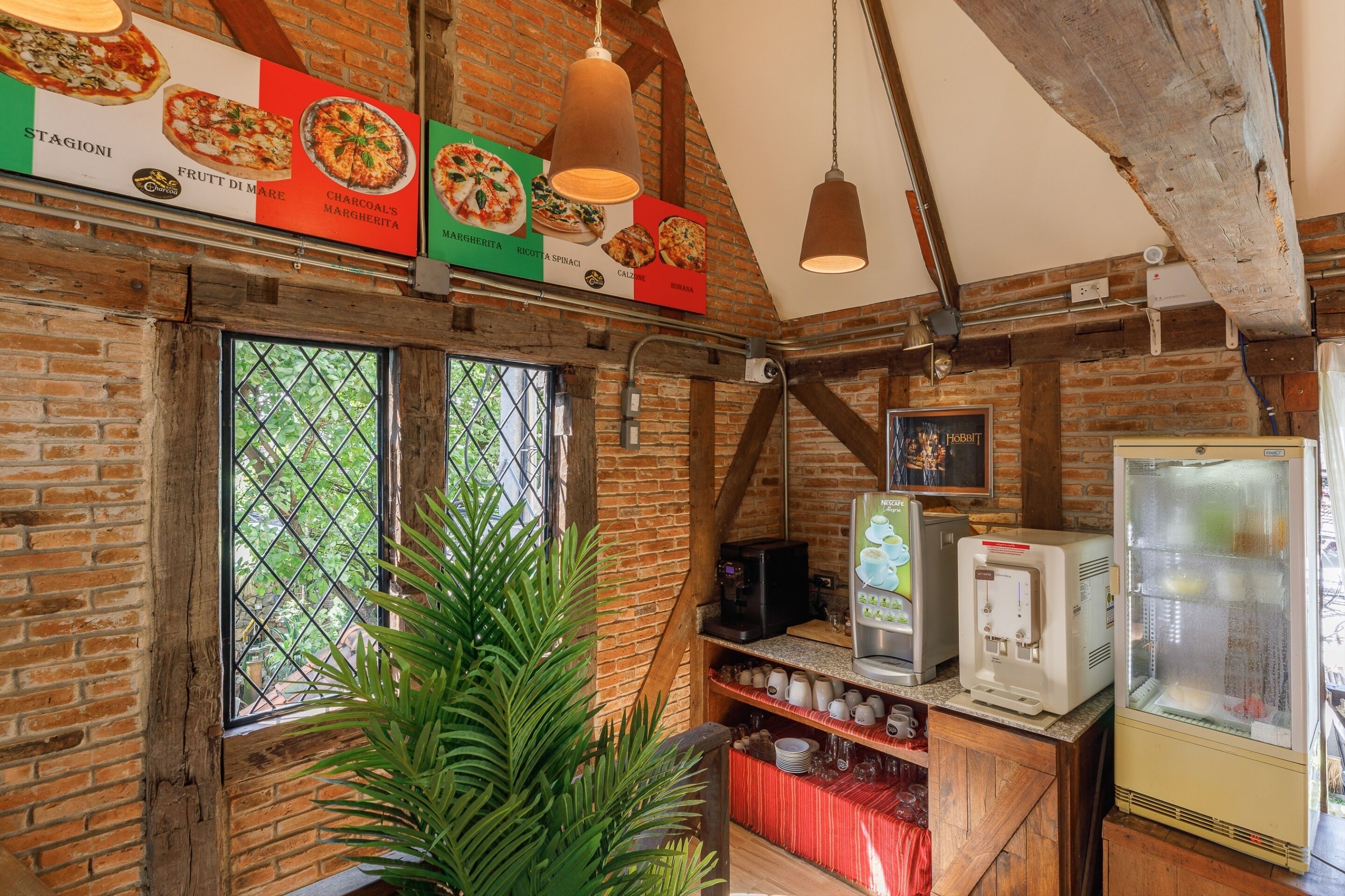 daily continental breakfast (thb 350 per person)