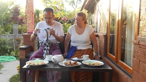 Room service - dining - The Local Menjangan (Pejarakan)
