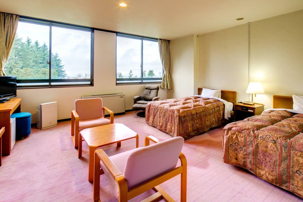 twin room | free wifi, bed sheets