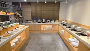 Daily buffet breakfast for a fee - JB Plus Hotel (Busan)