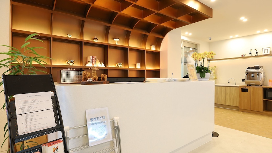 JB Plus Hotel