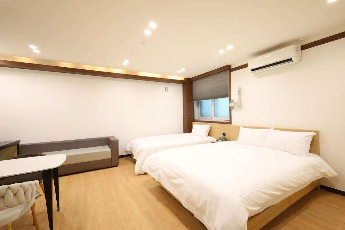 Premium bedding, down comforters, desk, soundproofing